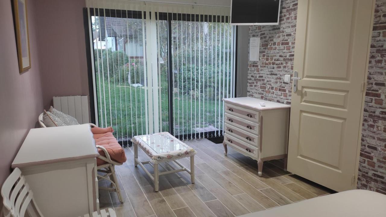 Chez Chon Et Jean-Marie Hermanville-sur-Mer Exterior foto